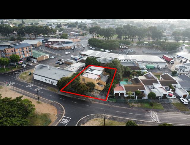 390M² APARTMENT BLOCK FOR SALE IN TABLE VIEW